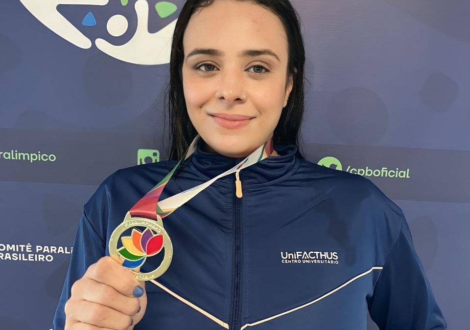 Sara conquista seu 1º Ouro nas Paralimpíadas Universitárias