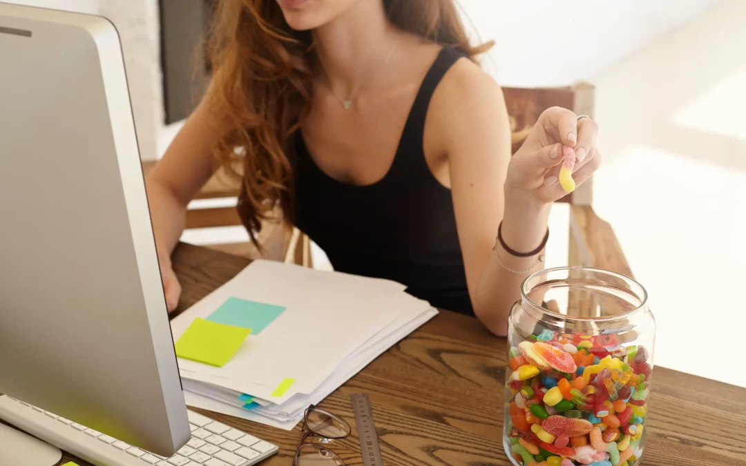 4 implicações do consumo de ultraprocessados na rotina de estudos